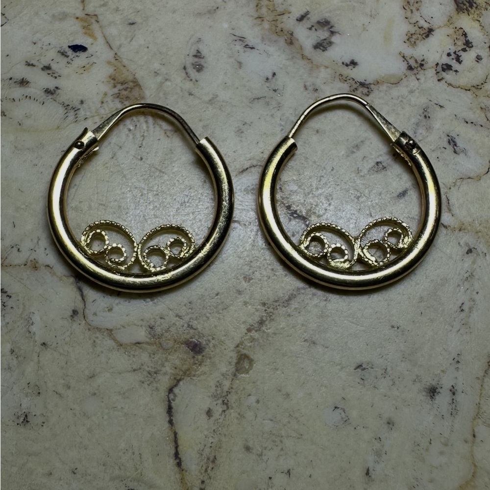14k Yellow Gold Hoop Earrings
